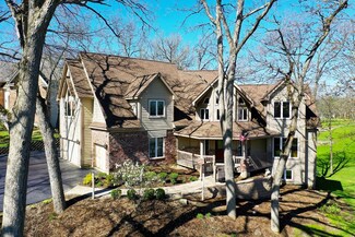 2727 Crystal Way, Crystal Lake, IL 60012