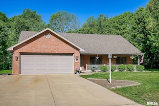 15207 N 7th St, Chillicothe, IL 61523