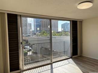 1650 Kanunu St Unit 209, Honolulu, HI 96814
