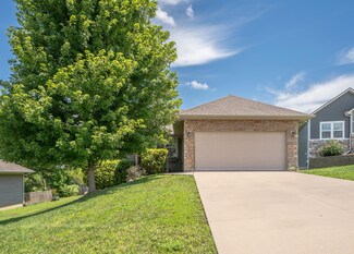 2808 S 17th Ave, Ozark, MO 65721