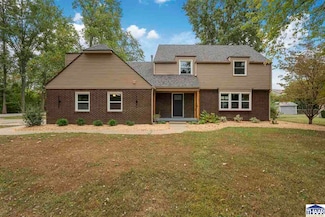 111 E Southglen Dr, Terre Haute, IN 47802