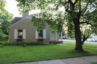2906 Syracuse St, Dearborn, MI 48124