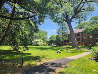 18 Bronxville Glen Dr Unit 9, Bronxville, NY 10708