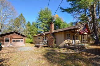 4267 Wintergreen Rd, East Stroudsburg, PA 18302