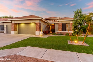 130 W Sunburst Ln, Tempe, AZ 85284