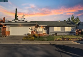 8541 Wicklow Ln, Dublin, CA 94568
