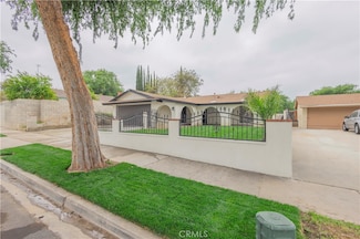 3456 Crownsworth St, Corona, CA 92879