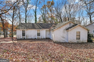 868 Greenhedge Dr Unit 2, Stone Mountain, GA 30088