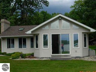 5162 Ausable Dr, Hale, MI 48739
