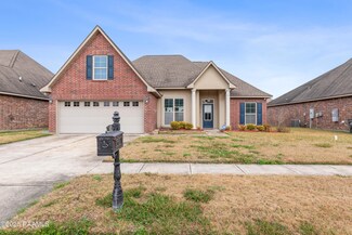 214 Woodhaven Rd, Youngsville, LA 70592