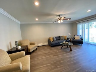 234 River Ave Unit 67, Patchogue, NY 11772