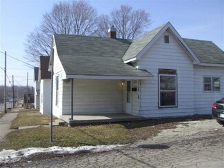321 E Bradford St, Marion, IN 46952