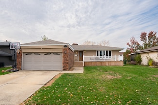 15436 Michaele Dr, Oak Forest, IL 60452