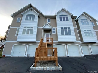 90 Corbin Hill Rd, Fort Montgomery, NY 10922