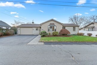 219 Irving Rd, Warwick, RI 02888