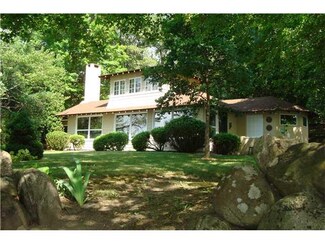 14489 Keuka Village Rd, Dundee, NY 14837