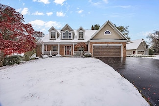 40 Thendara Ln, Rochester, NY 14617