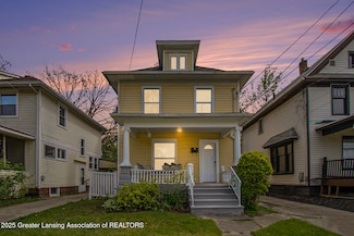 1129 W Washtenaw St, Lansing, MI 48915