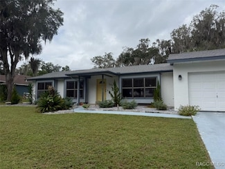 222 S Hunting Lodge Dr, Inverness, FL 34453