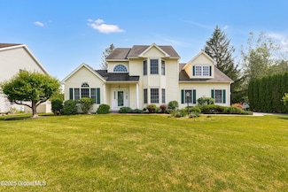 132 Kennewyck Cir, Slingerlands, NY 12159