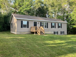 17 Brad Dr, Hermon, ME 04401