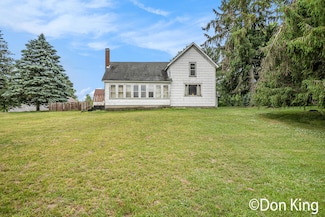 1385 W Cutler Rd, Edmore, MI 48829
