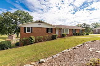 601 Laurel Ct, Lancaster, SC 29720