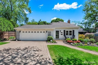 219 S Elizabeth St, Lombard, IL 60148