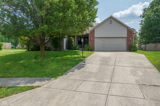 9945 Glenburr Ct, Fishers, IN 46038