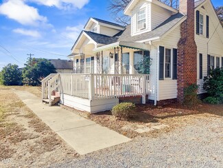 108 Roxboro St, Haw River, NC 27258
