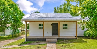 2021 3rd Rd, Knoxville, TN 37914