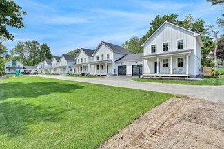 8 Magnolia Ln Unit 8, Gardiner, ME 04345