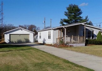 9894 N 480 E, Demotte, IN 46310