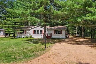 527 Feather Trail, Nekoosa, WI 54457