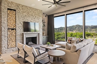 11503 N Soaring Hawk Ln, Hideout, UT 84036
