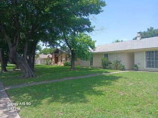 307 Running Brook Ln, Mesquite, TX 75149