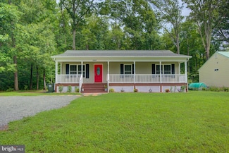 1029 Mattox Ave, Colonial Beach, VA 22443