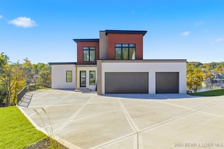 6 Forest Lake Cir, Lake Ozark, MO 65049