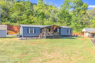 526 Lovin Farm Rd, Vonore, TN 37885