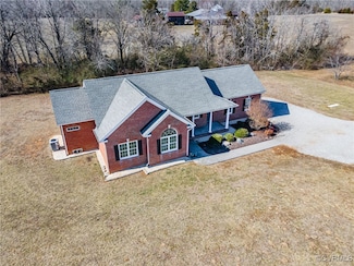 59 Shelton Bend Dr, Bumpass, VA 23024