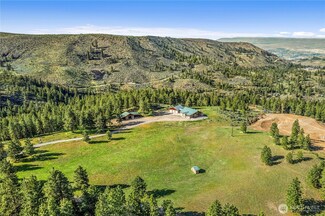 6720 Loop Rd, Wenatchee, WA 98801