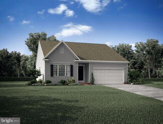 61 Hopkins St, Ranson, WV 25438