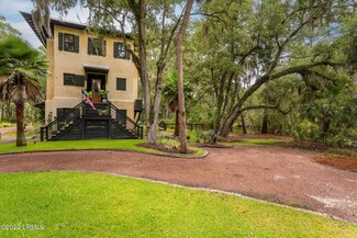 4 S Point Trail, Beaufort, SC 29907