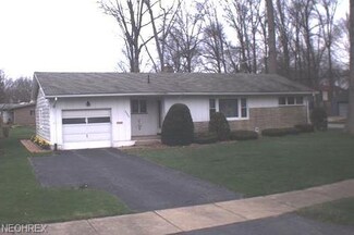 2245 Northfield Ave NW, Warren, OH 44485