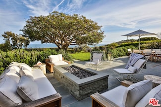 29225 Cliffside Dr, Malibu, CA 90265