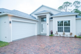 475 15th St SW, Vero Beach, FL 32962