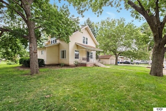 878 W 8th St, Wahoo, NE 68066