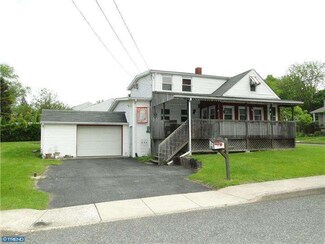 201 E Oxford St, Coopersburg, PA 18036