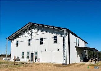 96 Leaning Oak Rd, Victoria, TX 77904