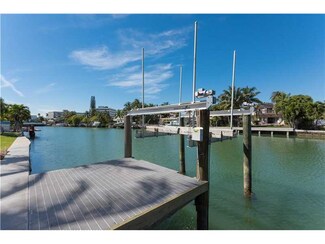 4210 Chase Ave, Miami Beach, FL 33140